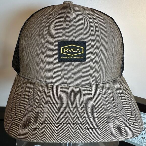 RVCA® | CHAINMAIL PLUS JACKET & HAT | COMBO | Mens M | NWT - Picture 11 of 15